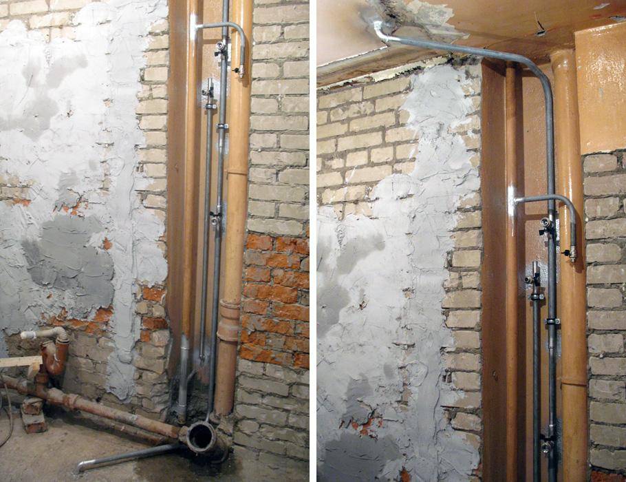 Трубы воды в стене. Трубы отопления в стене. Перенос трубы отопления. Вертикальные трубы отопления. Трубы водоснабжения в стене.