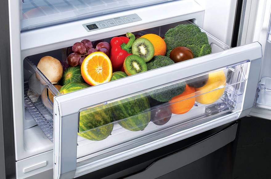 Нижний ящик холодильника предназначен совсем не для овощей: что же в него класть