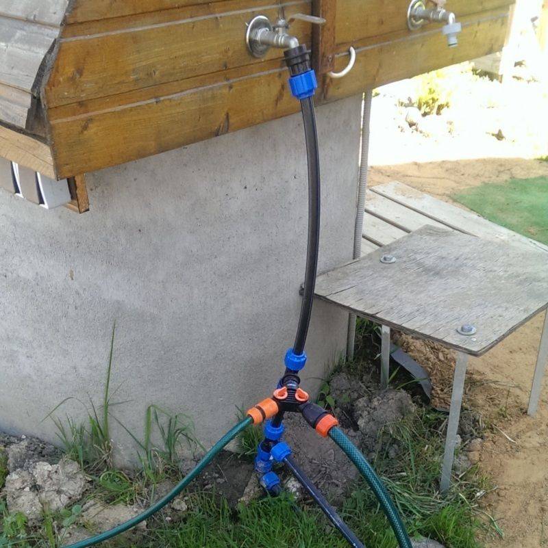 Водоснабжение загородного дома из колодца: специфика обеспечения частных домов колодезной водой