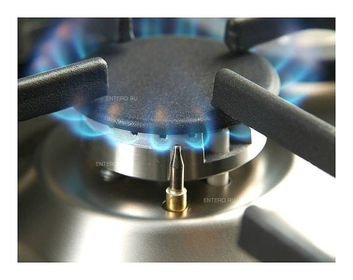 Плохо горит конфорка газовой плиты: возможные причины, как устранить поломку самостоятельно