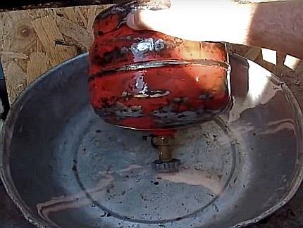 Как отвернуть клапан с газового баллона