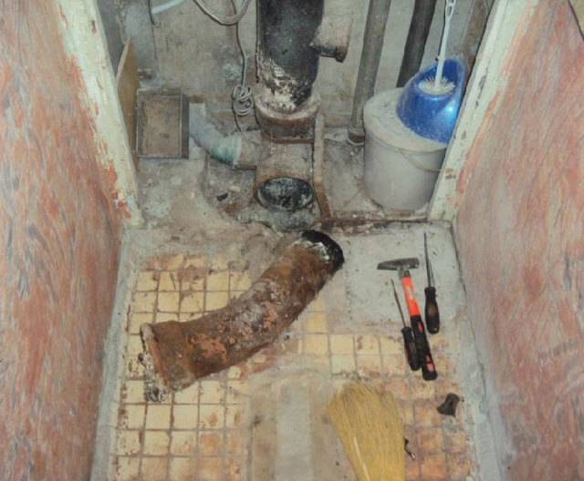 Замена стояка канализации в квартире - как заменить и кто должен это делать