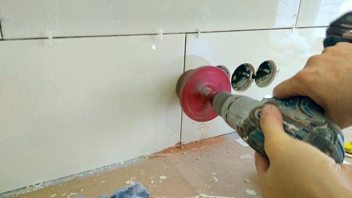 Чем и как сверлить кафельную плитку на стене, чтобы она не треснула?