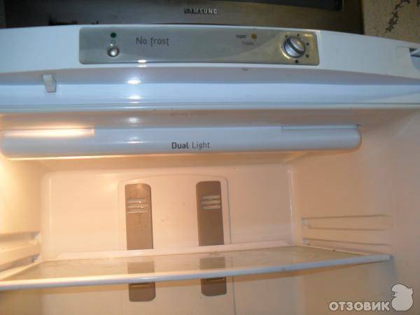Мигает индикатор температуры на холодильнике в морозильной камере