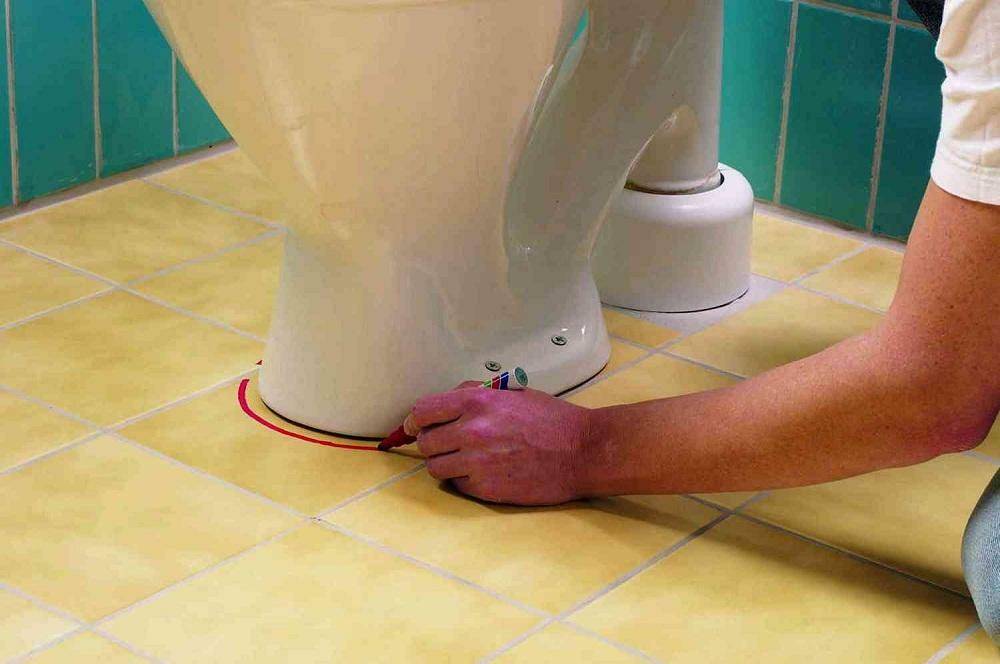 Установка унитаза (77 фото): как правильно устанавливать своими руками, монтаж подвесного унитаза, установка на кафельный пол и подключение к канализации