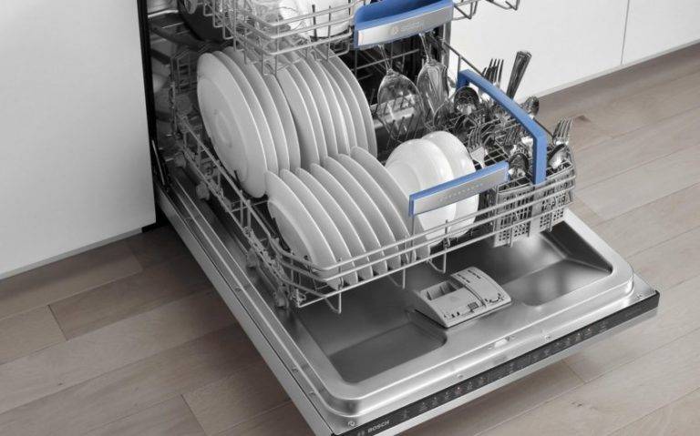 Как выбрать надёжную посудомоечную машину для дома: обзор характеристик и сравнение лучших моделей на сегодня
