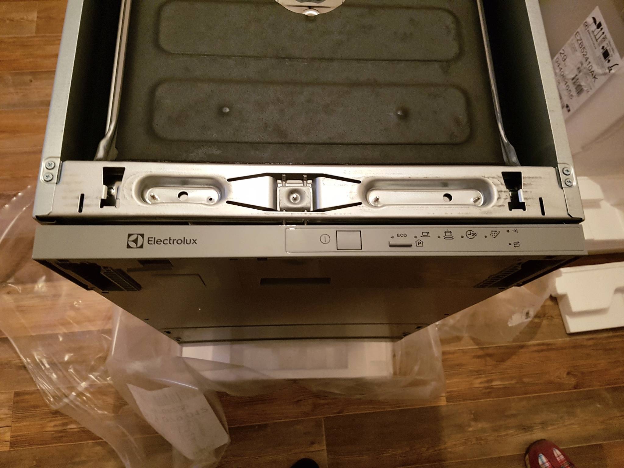 Обзор посудомоечной машины electrolux esl94200lo: каковы причины сверхпопулярности?