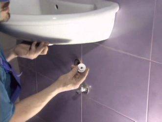 Установка раковины в ванной: как правильно установить умывальник своими руками, на какой высоте крепить и прочие особенности монтажа