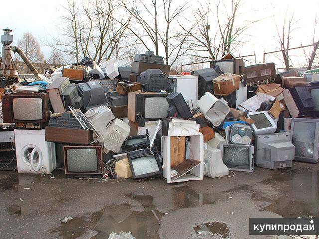 Куда деть старый холодильник: избавляемся от ненужного